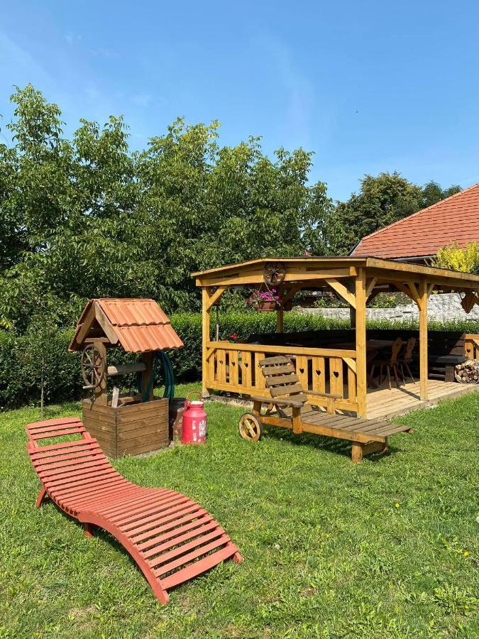 Hotel Zimmer Feri Vendégház Abaújszántó Esterno foto