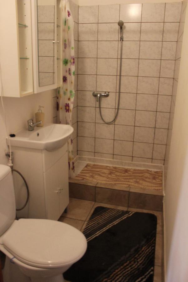 Hotel Zimmer Feri Vendégház Abaújszántó Esterno foto