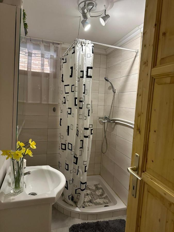 Hotel Zimmer Feri Vendégház Abaújszántó Esterno foto